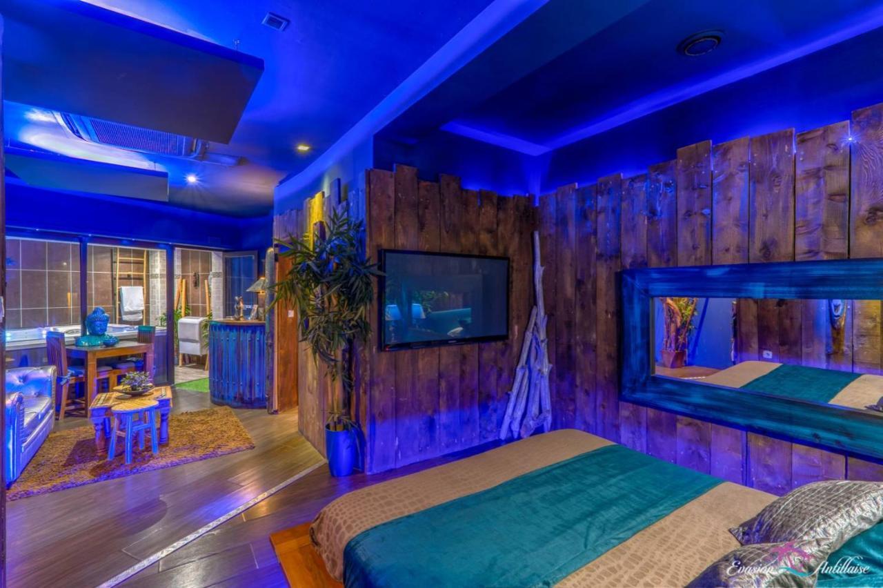 Evasion Antillaise Hotel Марсилия Екстериор снимка