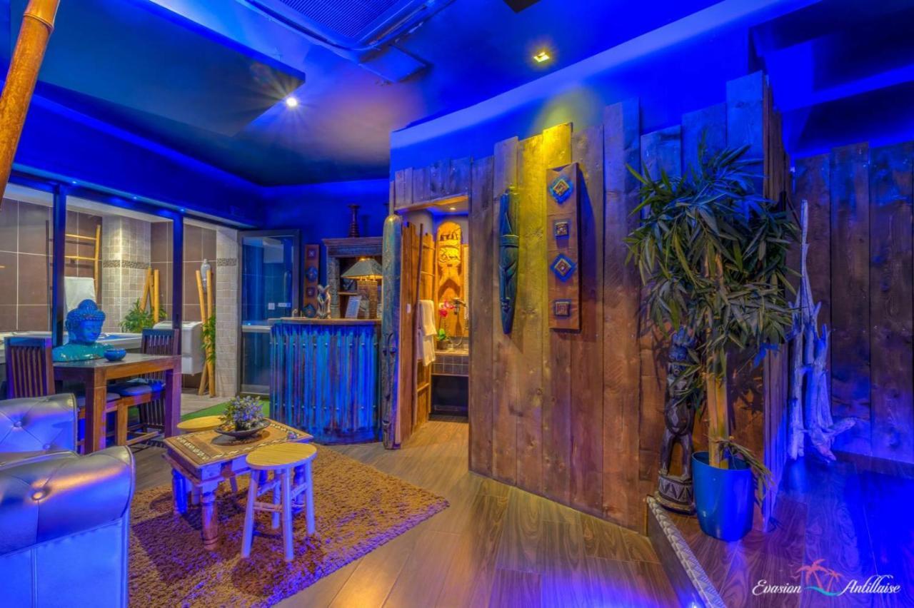 Evasion Antillaise Hotel Марсилия Екстериор снимка